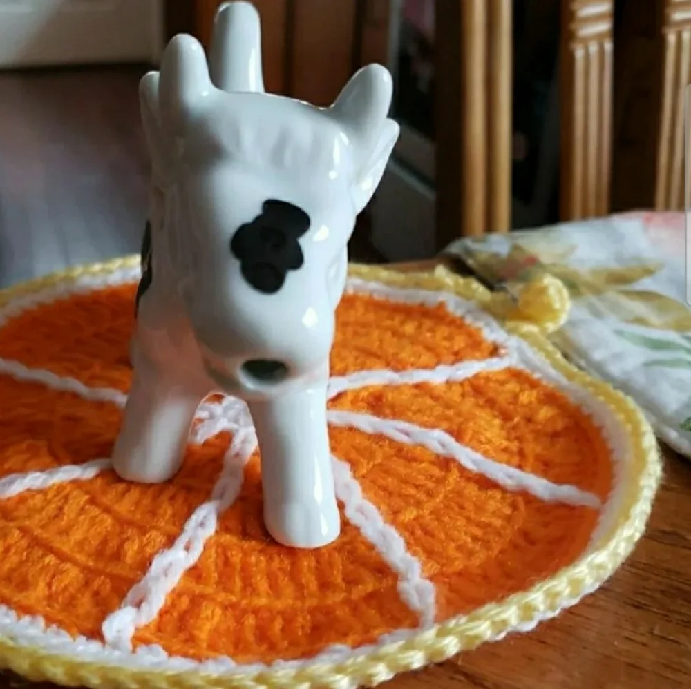 PIER 1 IMPORTS Porcelain Cow Creamer